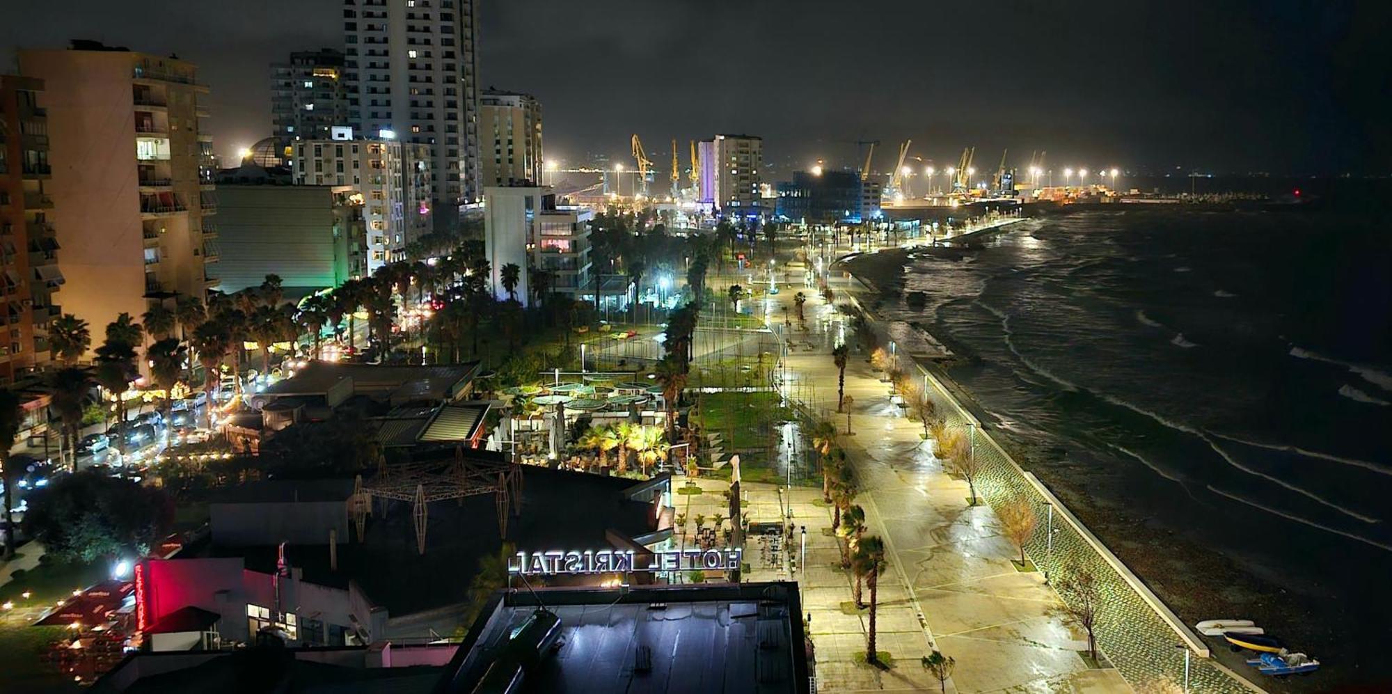 Premium , Marina , Center , Beachfront Durrës Esterno foto